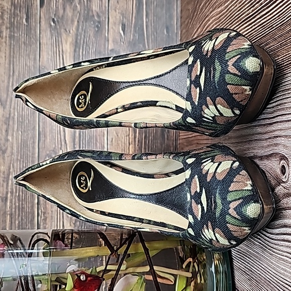 NEW AUTHENTIC ALEXANDER McQUEEN CAMOUFLAGE FLORAL PLATFORM HEELS - Picture 3 of 16